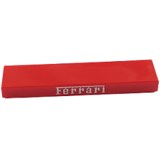 Nagyítás: LEGO csempe 1x4 oldalán 'FERRARI' felirat mintával, piros (110069) - Bütyökbazár Eredeti, új LEGO csempe 1x4 oldalán 'FERRARI' felirat mintával, piros (110069) - igényes elem a részletgazdag alkotásokhoz