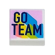 LEGO csempe 1×1 'GO TEAM' felirat mintával, fehér (3070bpb248)