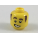 LEGO férfi fej vörösesbarna színű szemöldök és pajesz mintával, sárga (38202)